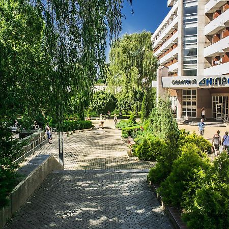 ホテル Sanatorium Elite Dnipro トラスコヴェッツ エクステリア 写真