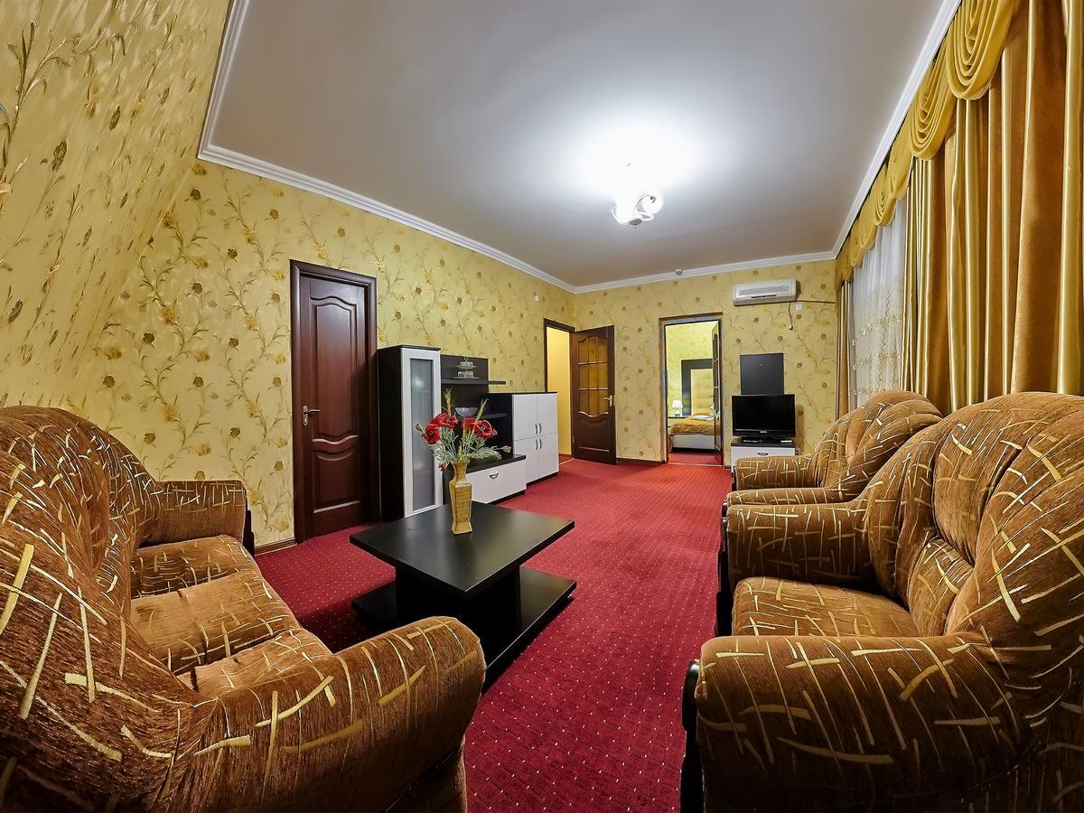 ホテル Sanatorium Elite Dnipro トラスコヴェッツ エクステリア 写真